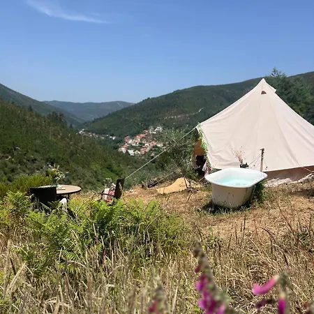Campo de lujo Eco- Regenerative Bell Tent With A Pool - Near Piódão Sorgacosa