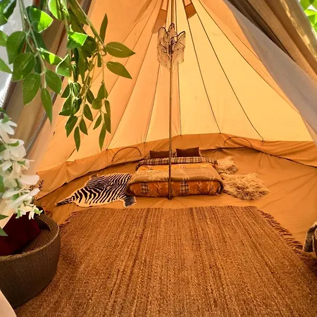 Luxusní stan Eco- Regenerative Bell Tent With A Pool - Near Piodao Sorgacosa